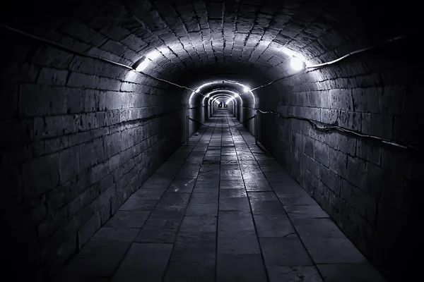 Vista Del Túnel Del Castillo Perspectiva Sombría Del Paso Subterráneo — Foto de Stock