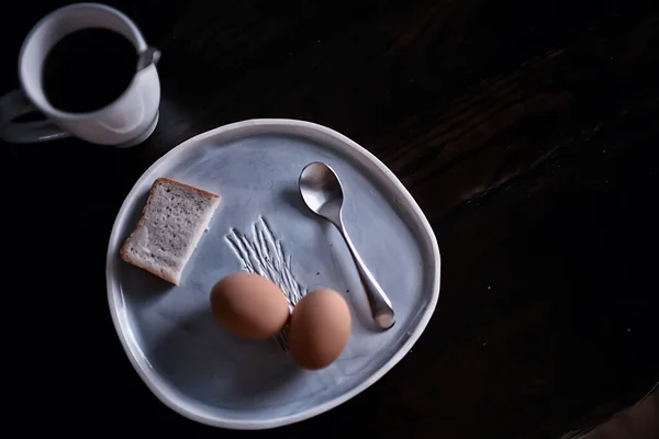 Gotowane Jajka Talerzu Śniadaniowym Abstrakcyjny Poranny Tło Żywności Domowy Styl — Zdjęcie stockowe