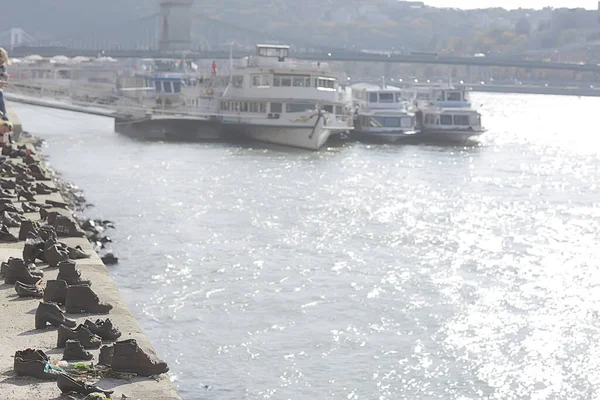 Monumento Agli Ebrei Budapest Stivali Ferro Sul Terrapieno Del Danubio — Foto Stock