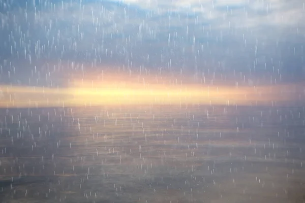 Abstrakcyjne Tło Deszcz Morze Spokój Krople Plamy Widok Spokojnego Morza — Zdjęcie stockowe