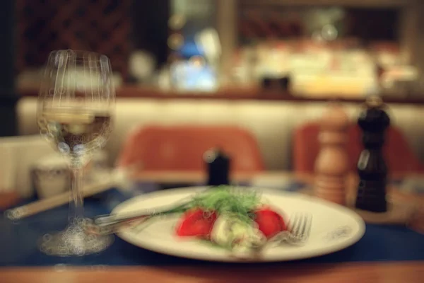 Abend Restaurant Verschwommener Abstrakter Hintergrund Bokeh Alkoholkonzept Weingläser Der Bar — Stockfoto