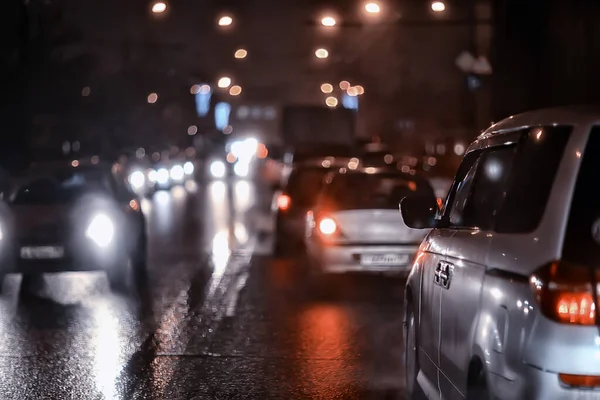 Gece Şehrinin Soyut Görüntüsü Bir Araba Penceresinden Bulanık Şehirde Trafik — Stok fotoğraf