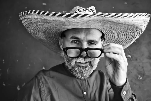 Hipster Kille Glasögon Med Grått Skägg Hatt Med Brätte Känslomässigt — Stockfoto