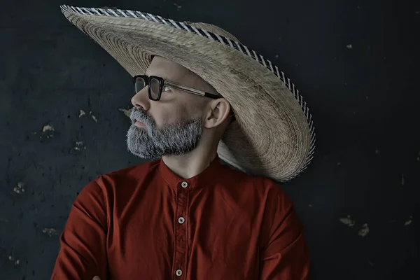 Hipster Kille Glasögon Med Grått Skägg Hatt Med Brätte Känslomässigt — Stockfoto