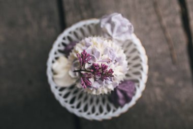 Tatlılar ve tatlılar mumlar ile düzenleme