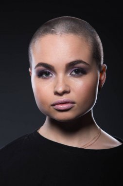 Şehvetli genç model siyah