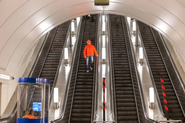 Saint Petersburg Russia April 2020 Empty Escalator Moves Oval Tube — Stock Photo, Image
