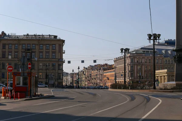 Saint Petersburg Rusia Abril 2020 Coches Transporte Público Plaza Vosstaniya — Foto de Stock