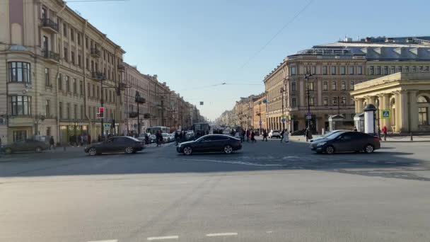 Saint Petersburg Rusia Abril 2020 Nevsky Prospekt Vosstaniya Square Una — Vídeos de Stock