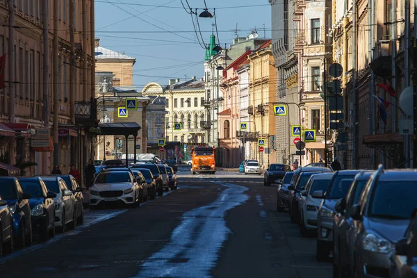 San Petersburgo Rusia Mayo 2020 Calles Emty Ciudad Lavadora Naranja — Foto de Stock