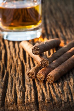 puro en iyi viski eski ahşap tablo