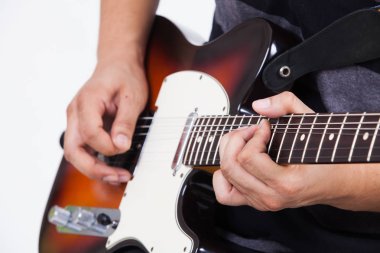 Müzisyen gitar çalmak