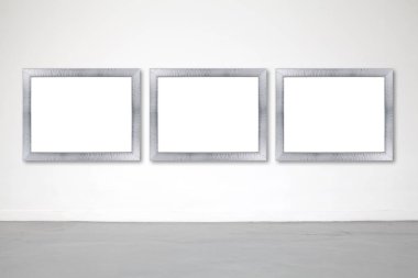 Klasik çerçeve Beyaz çimento üzerinde duvar showroom ve Galeri.