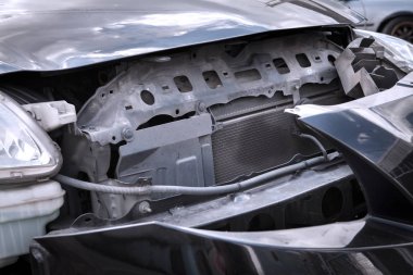 Ön kapanışını kaza araba.