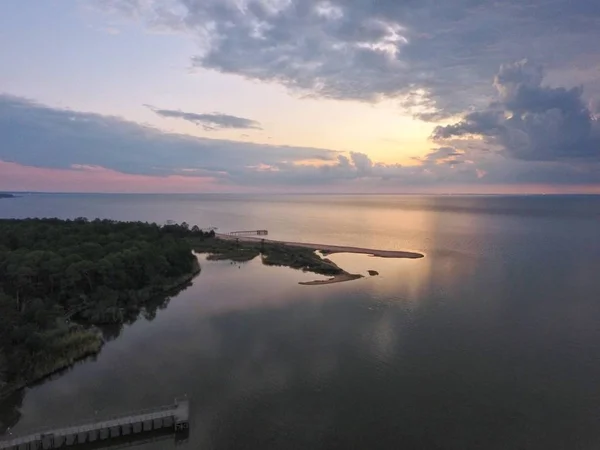 Sunset bay üzerinde — Stok fotoğraf