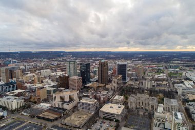 Şubat 2020 'de gün batımında Birmingham, Alabama' nın hava manzarası.