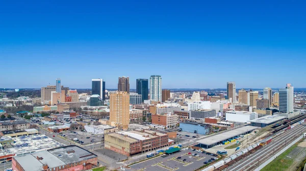 Downtown Birmingham Alabama Från Järnvägsparken Solig Februaridag 2020 — Stockfoto