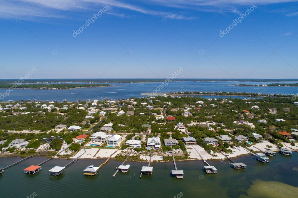 Vista aérea de la isla Ono en Orange Beach, Alabama y la playa Perdido