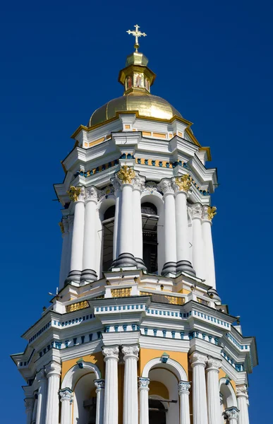Hermosa el gran campanario Lavra, Kiev Pechersk Lavra, Ukrain —  Fotos de Stock