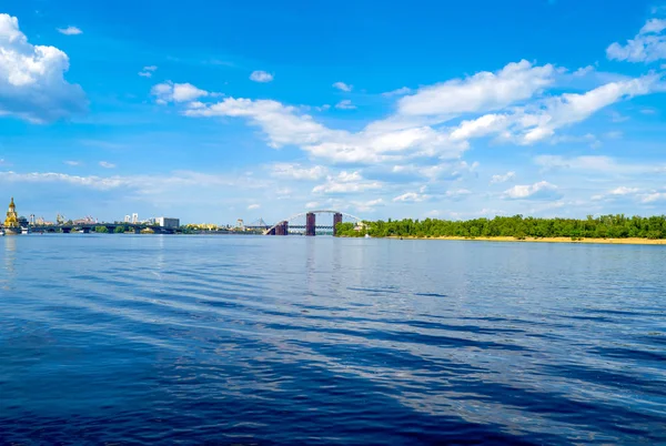 Rio horizonte reflexão paisagem — Fotografia de Stock