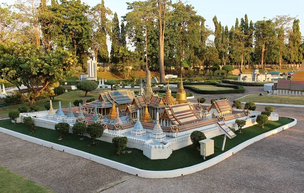 Wat Phra Kaew Mini Siam Park