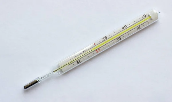 Medyczny Kliniczny Termometr Rtęciowy Wykazujący Normalną Temperaturę Ciała Dolnej Części — Zdjęcie stockowe