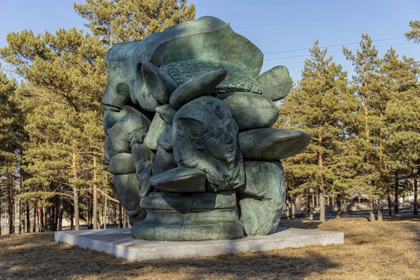 Krasnojarsk Ryssland April 2020 Fragmentskulptur Transformation Krasnojarsk Burjat Skulptören Dashi — Stockfoto
