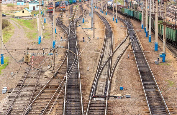 Estação Ferroviária Complexa Com Trilhos Ferroviários Trens Carga — Fotografia de Stock