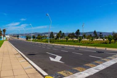 Tanca, Fas 'taki boş yol ve Tanja Marina Körfezi