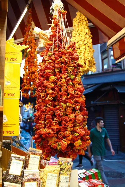 Istanbul Turkije Oktober 2019 Gedroogde Rode Paprika Peper Opgehangen Aan — Stockfoto