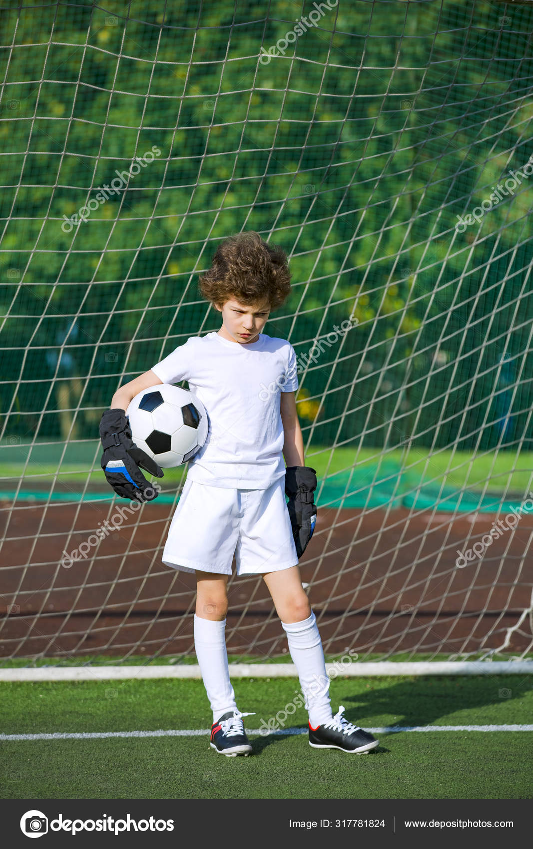 Les Enfants Sont Champions Football Garçon Gardien Vêtements Sport Football  image libre de droit par kravik93 © #317781824