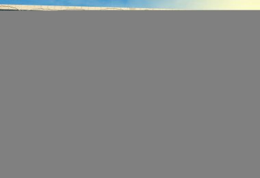 Genç futbol kalecisi kurtarmayı deniyor. Eldivenli küçük bir kaleci. Çocuklar, futbol şampiyonu. Stadyumda futbol takımının erkek kalecisi. Spor konsepti. Seçici odak.