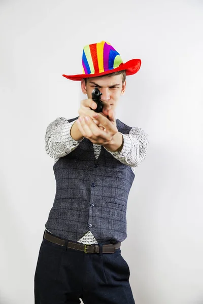 Rolig Stilig Man Med Pistol Som Cowboy Tivoli Selektiv Inriktning — Stockfoto