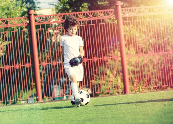 Fútbol Infantil Partido Niños Pequeños Campo Fútbol —  Fotos de Stock