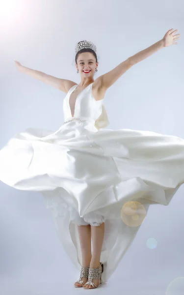 Vestido Branco Mulher Modelo Forma Casamento Vestido Longo Noiva Seda — Fotografia de Stock