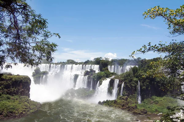 Isla San Martín Cataratas Del Iguazú Segundo Plano — Foto de Stock