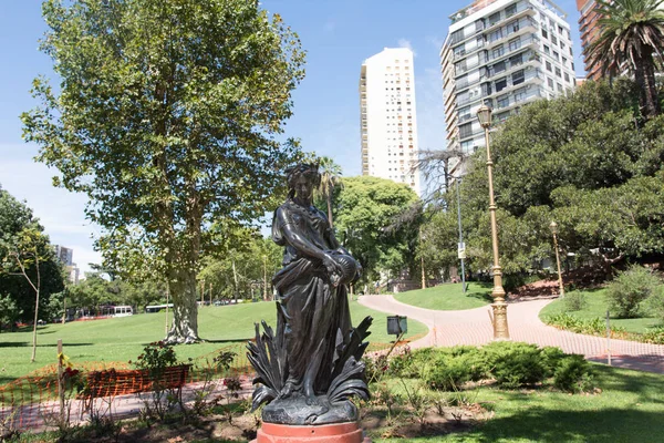 Posąg Dama Del Cantaro Parku Barrancas Belgrano Buenos Aires Argentyna — Zdjęcie stockowe