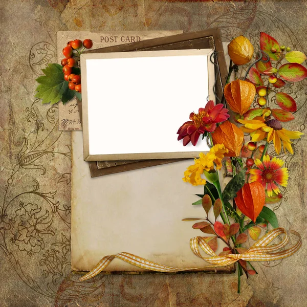 Beau fond vintage avec cadre, carte pour texte et bouquet de fleurs d'automne — Photo