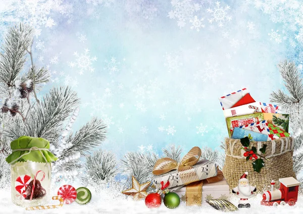 Christmas gratulationskort med utrymme för text, tall grenar, presenter, godis, hälsning bokstäver och juldekorationer — Stockfoto