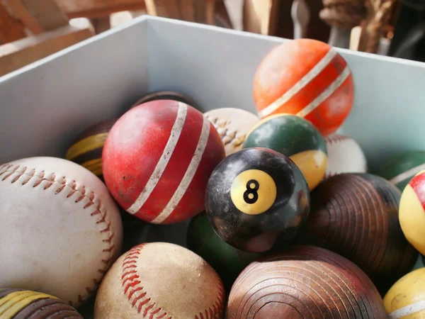 Grenier Vintage Eightball Trouver Images De Stock Libres De Droits