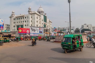 Lucknow, Hindistan - 3 Şubat 2017: Charak Chauraha kavşağı Lucknow, Uttar Pradesh Eyaleti, Hindistan