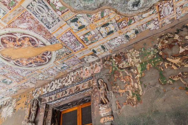 Ajanta India Febrero 2017 Vihara Monasterio Coloridamente Decorado Cueva Tallada —  Fotos de Stock