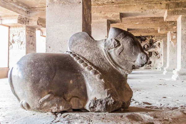 Ellora India Febrero 2017 Escultura Zebú Cueva Das Avatara Diez — Foto de Stock