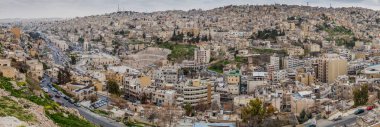 Amman Panoraması şehir merkezindeki Roma Tiyatrosu, Jordan.