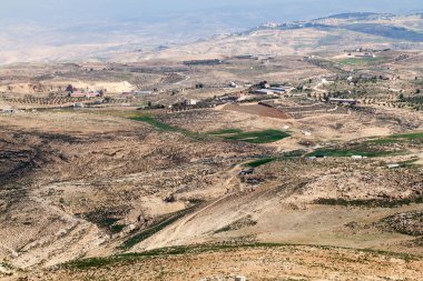 Ürdün 'deki Nebo Dağı' ndan bakıldığı gibi kutsal toprakların manzarası
