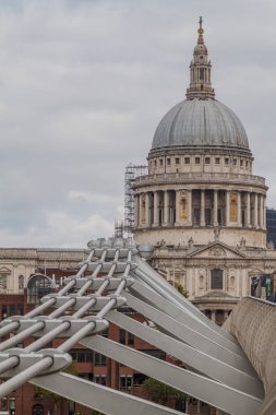 St. Pauls Katedrali ve Millennium Köprüsü, Londra, Birleşik Krallık