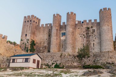 Portekiz, Obidos köyündeki ortaçağ kalesi.