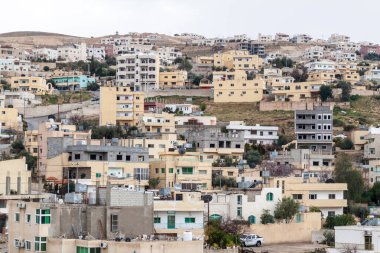 Wadi Musa 'nın binaları, Ürdün' deki Petra arkeoloji sahasına yakın bir kasaba.