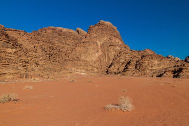 Wadi Rum çöl, Jordan kayalarda