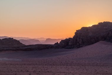 Wadi Rum çölünde gün batımı, Ürdün
